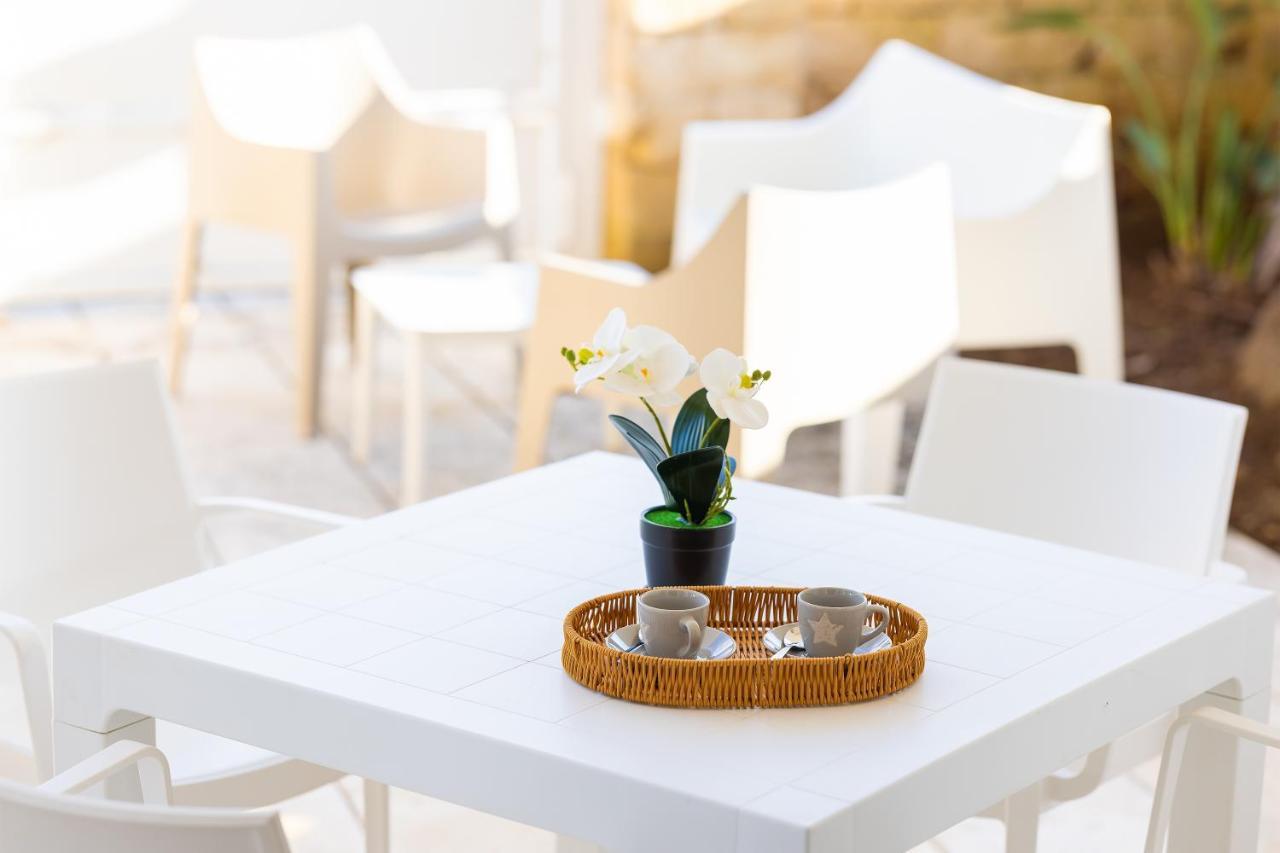 Aparthotel Residence Ludovica - Piscina Panoramica Vista Mare 산타 마리아 알 바뇨 외부 사진
