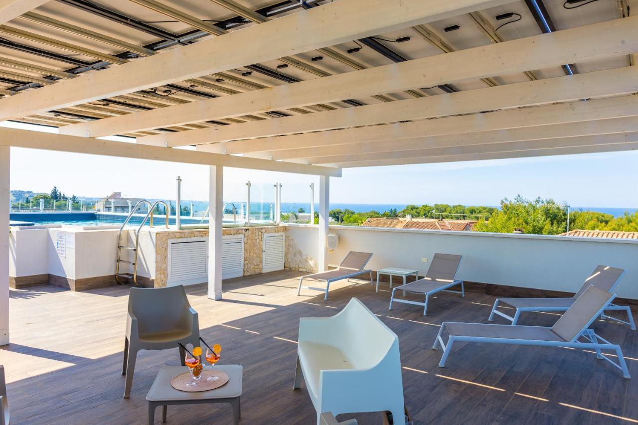 Aparthotel Residence Ludovica - Piscina Panoramica Vista Mare 산타 마리아 알 바뇨 외부 사진